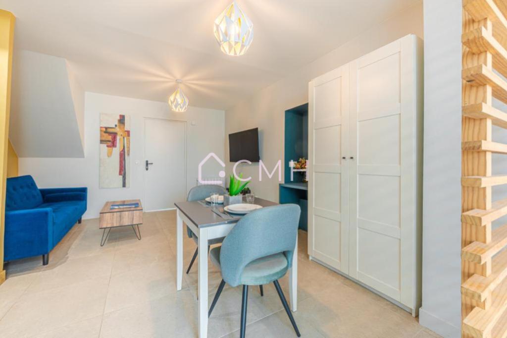 Cosy Lounge A 10 Min De L'aeroport Cdg En France Tremblay-en-France