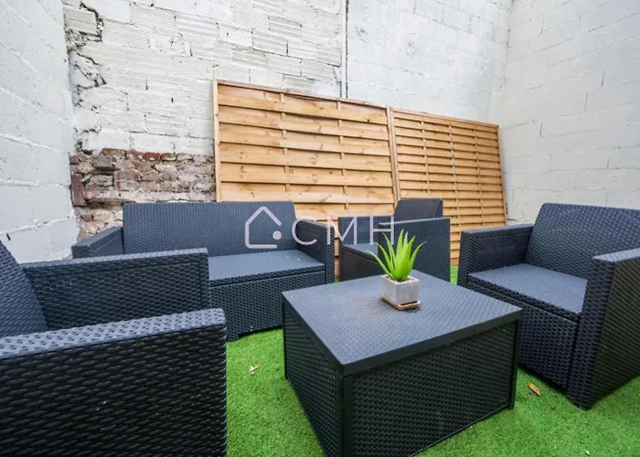 Cosy Lounge Suit A 10 Min De L\'Aeroport Cdg Tremblay En France