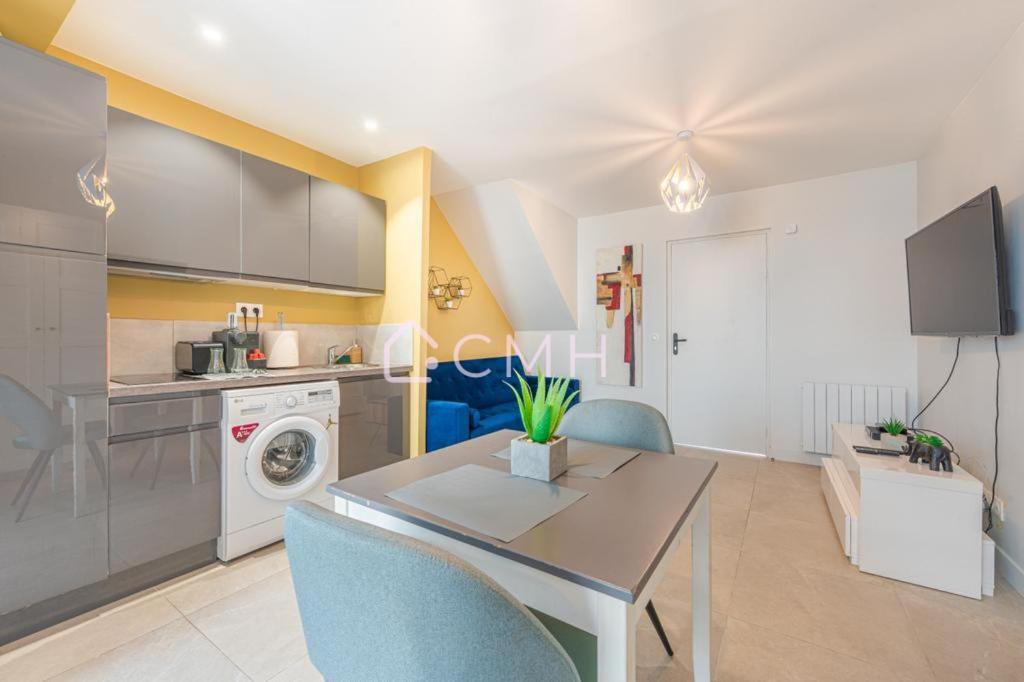 Cosy Lounge A 10 Min De L'aeroport Cdg En France Apartment Tremblay-en-France